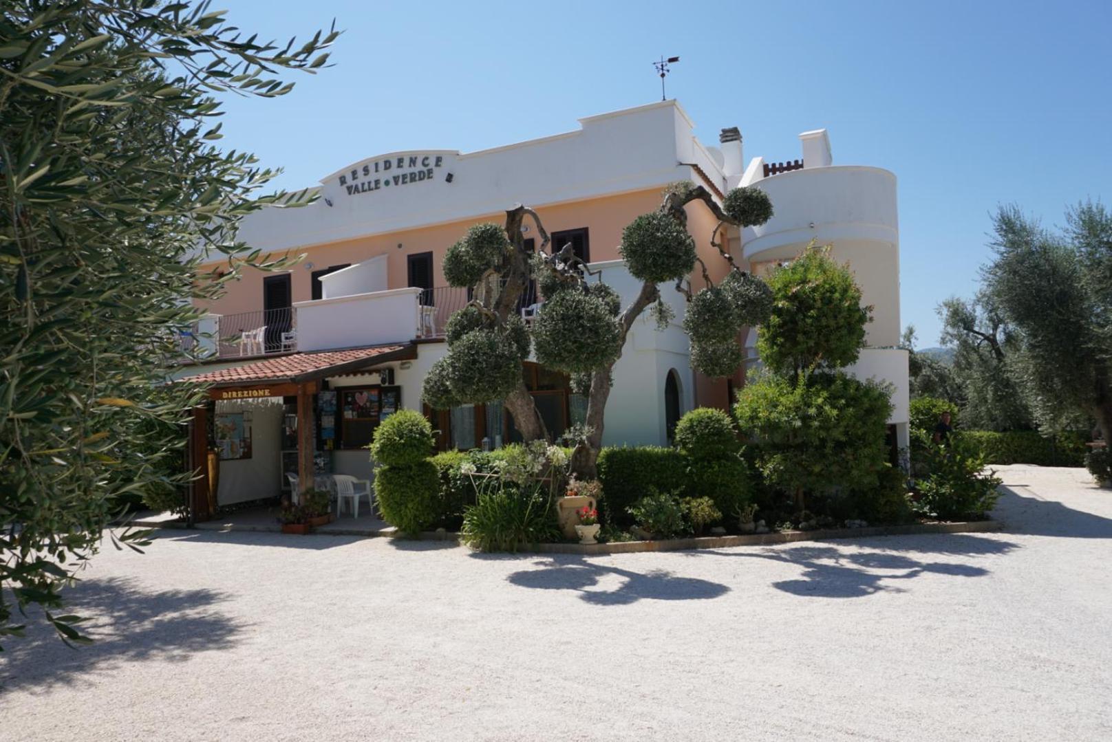 Residence Valleverde Vieste Bagian luar foto