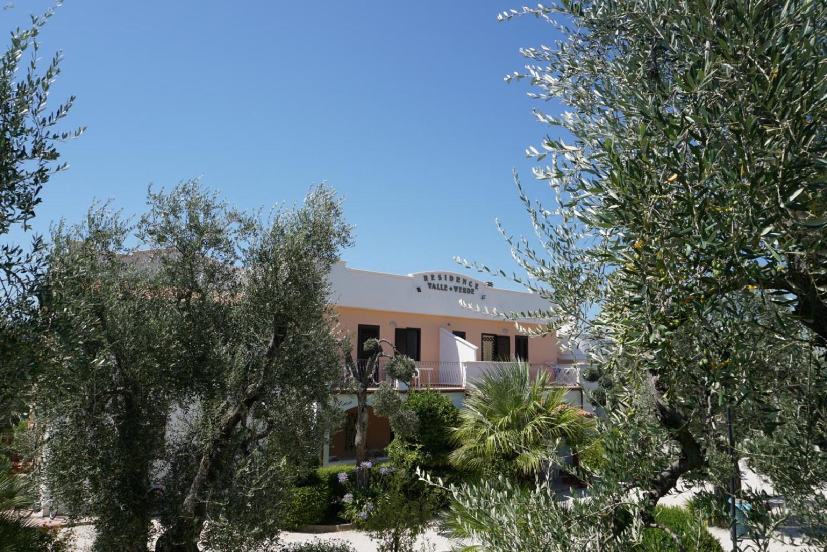 Residence Valleverde Vieste Bagian luar foto