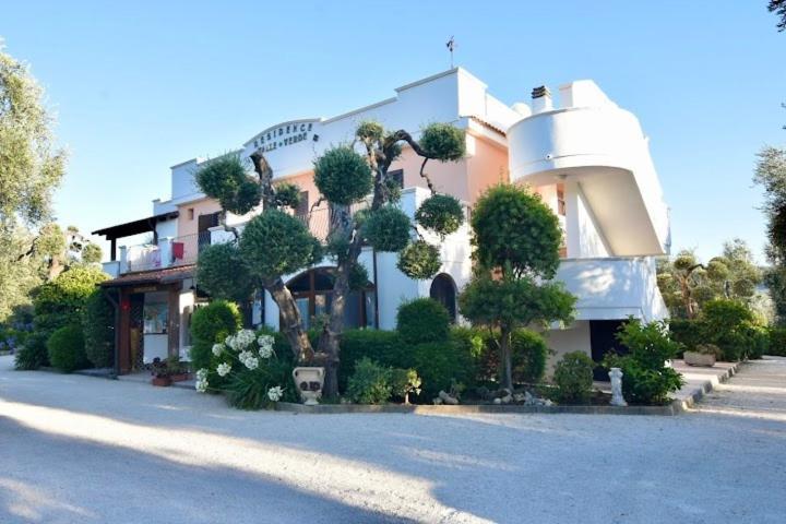 Residence Valleverde Vieste Bagian luar foto