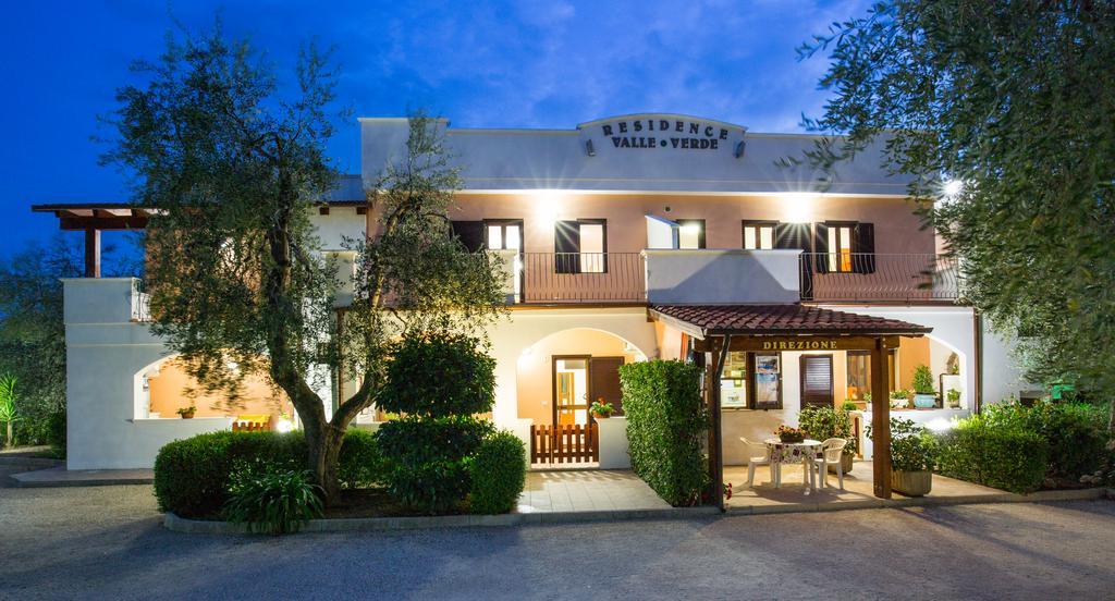 Residence Valleverde Vieste Bagian luar foto