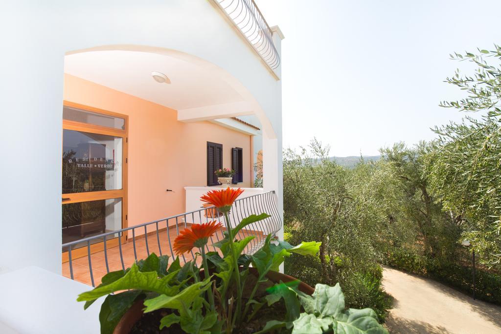 Residence Valleverde Vieste Bagian luar foto