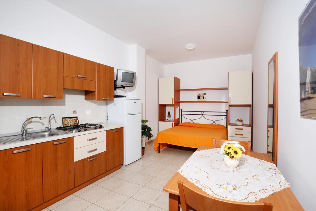 Residence Valleverde Vieste Ruang foto